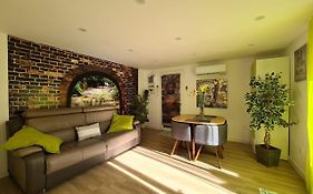 Splendid Studio With Ac And Terrace - Dodo Et Tartine